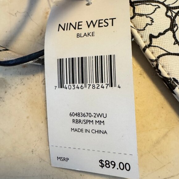 Nine West Blake Red Large Shoulder Tote Bag Purse & Bonus Black/White  Pouch NEW - Picture 9 of 16